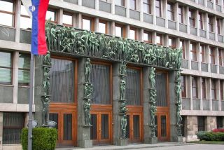 Пребиха словенски депутат