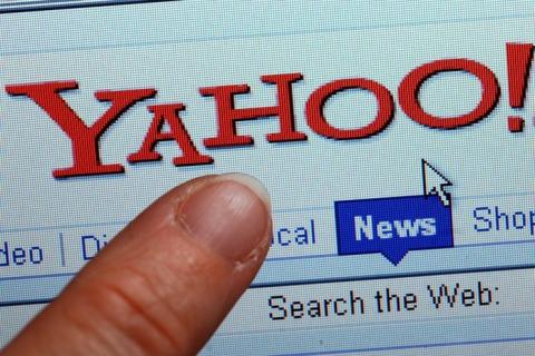 Yahoo уволнява в САЩ, наема в Източна Европа