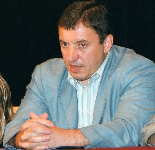 Анонимните сигнали срещу Алексей Петров са неоснователни, решиха депутатите