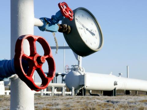 "Газпром" ще намали цената на природния газ за България с 30-40%