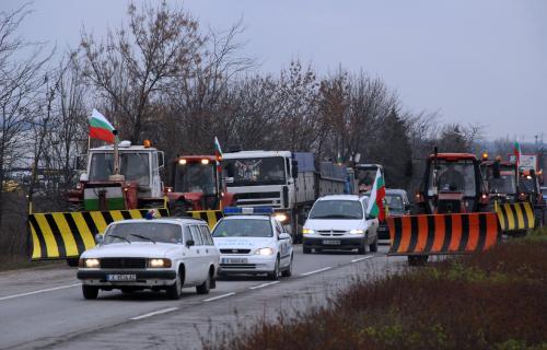 Миков иска Борисов да промени времето на земеделския протест 