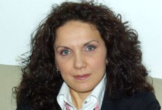 Първанова: Депутатските премии да отидат за хуманни дейности 