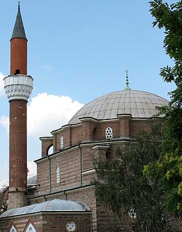 Джамията в Бургас взе оставка