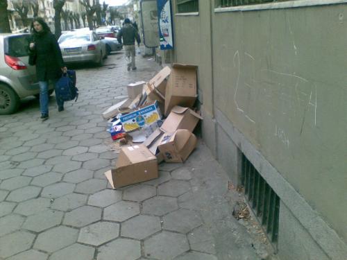 София посреща празниците в боклуци