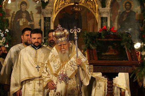 Патриарх Максим отслужи литургия за Рождество 
