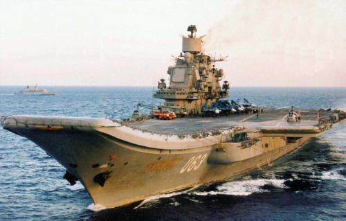 Пожар на тежкия самолетоносач “Адмирал Кузнецов” 