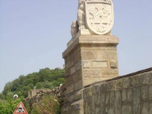 От Златната църква нищо ценно не било разрушено