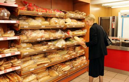 Хляб с оцветители в Македония