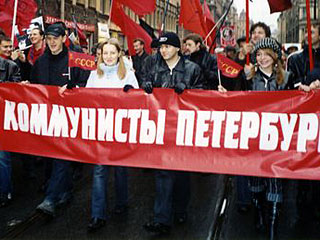 Предлагат да има паметници на жените на Ленин – съпругата и любовницата