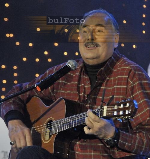 Жорж Ганчев пропя в Music Idol