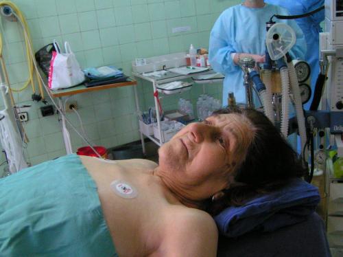 Отрязаха краката на изпохапаната пенсионерка