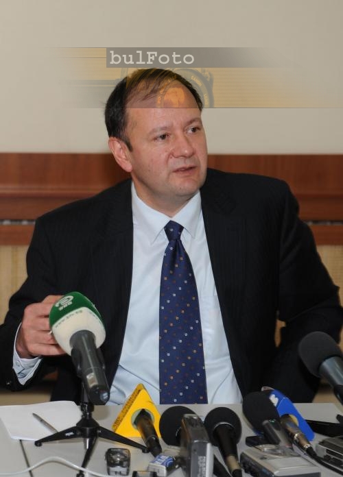 Миков се ядоса на прокуратурата 