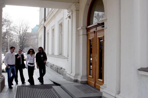 Вип-брадърите събират 50 000 лв. от депутати 
