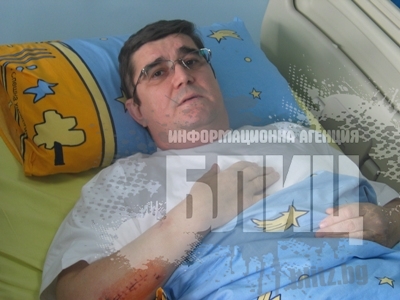 Пребитият журналист Огнян Стефанов: Не ми стигат парите, лечението е скъпо
