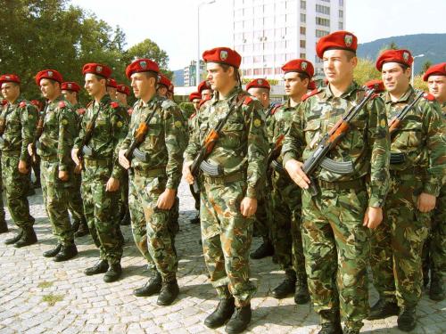 Нови социални придобивки за военните 