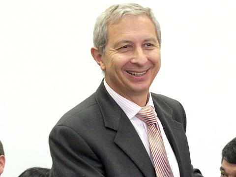 НДСВ и опозицията сезират Конституционния съд 
