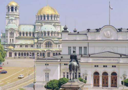 София - изтокът среща запада 