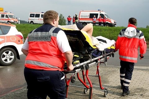 Мълния рани 28 човека в Германия