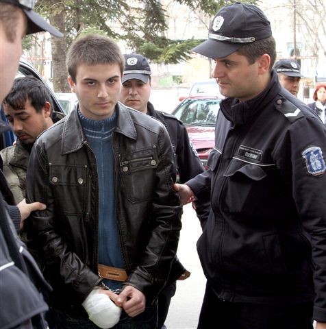 Удължават срока за разследването на убийството на 21-годишна Радостина 