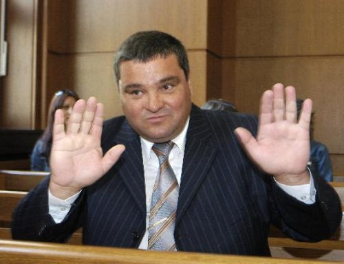 Дископатия отложи дело на Фидел Беев 