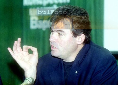 Богомил Бонев: Мутрите се върнаха
