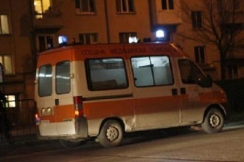 Джип блъсна момиче пред софийски МОЛ, шофьорът избяга
