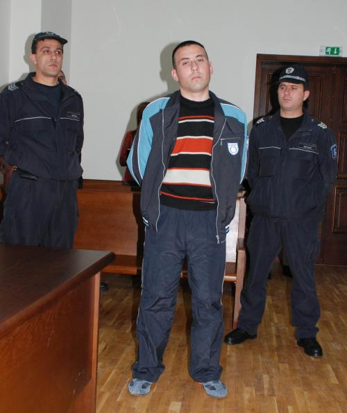 Таксиджии нападнаха съдебната палата в Хасково