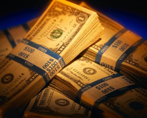 Мадами "щипват" над 3000 лв от пенсионер