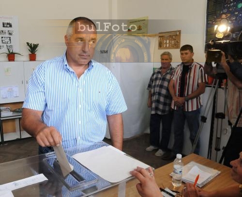 Борисов гласува, за да се чуе гласа ни в Европа 
