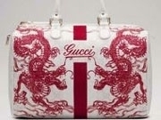 Gucci лансира чантa с дракон
