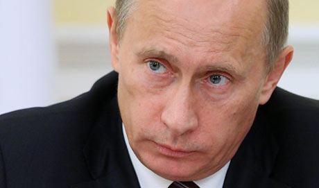 Авторът на “Женският Путин” заловен и пребит