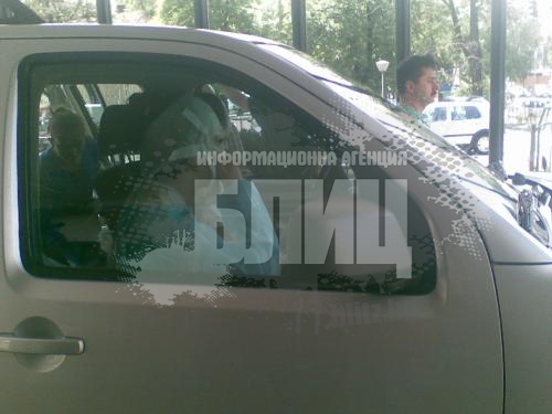 Залятата с киселина вече в "Пирогов", има синини по тялото 