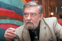 Червения шаман Димитър Гронев: Разпивал съм с бащата на Азер Меликов!