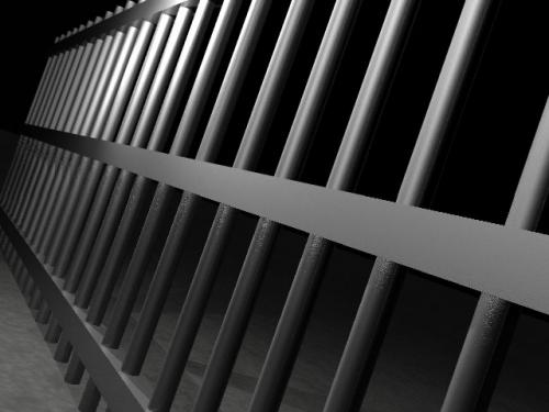 Извършители на грабеж и побой задържа полицията