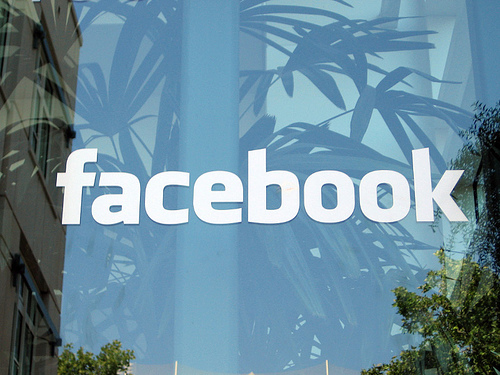 300 млн. са посетителите на Facebook