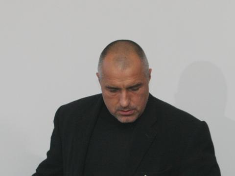 Бойко: Пенсиите ги увеличавам аз, а не Станишев