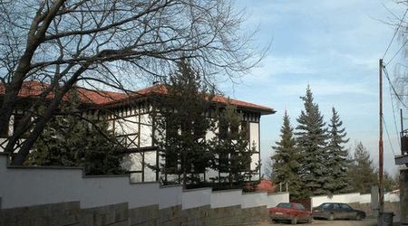 Сараите на Доган – много шум за нищо