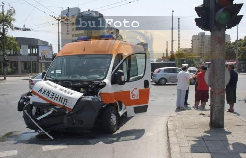 Линейка катастрофира в центъра на Пловдив