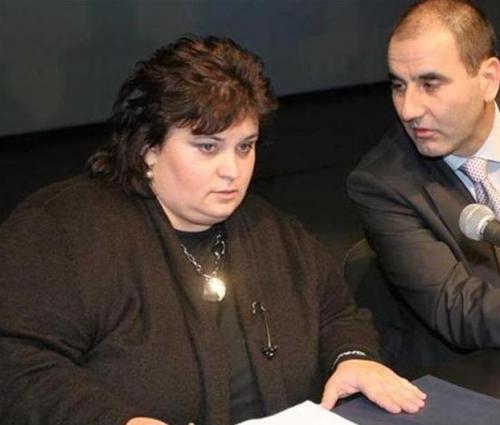 Кантората на Искра Фидосова издала фалшивото пълномощно на имотната мафия