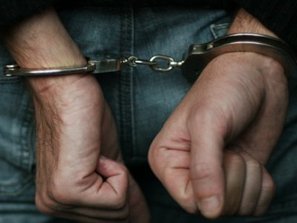 Полицията задържа млад телефонен измамник
