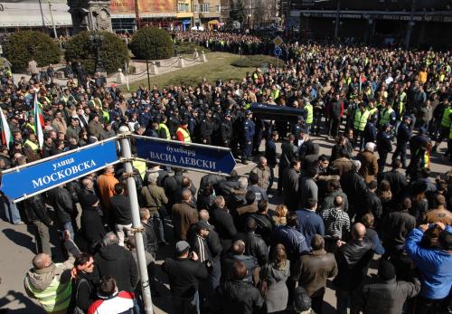 Стотици  на протеста  на полицаите 