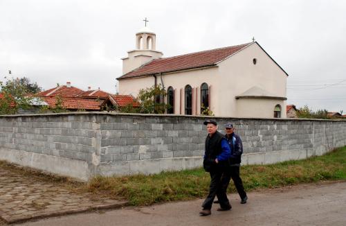 Шeст години молят владика да освети храм