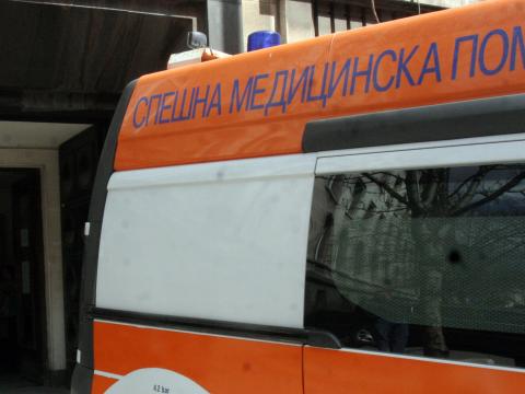 Автобус перфорира крака на момиче