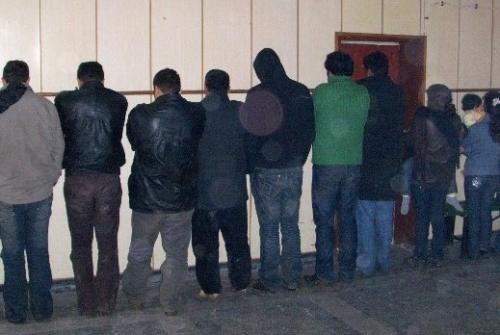 Задържаха иракско-палестинска група от емигранти за незаконно нахлуване в български земи