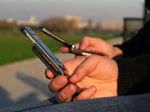 Спипаха телефонни измамници 