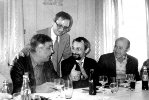 Осман Октай: ЕС е спуснал списък с 500 души за “отстрелване”! Доган готви бунтове!