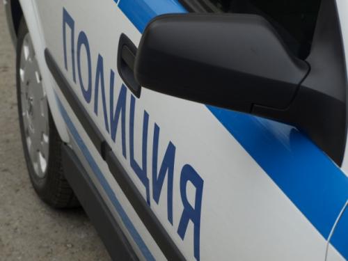 Трима карали момичета да проституират заради неуредени сметки