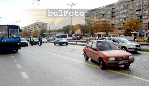 Увеличават глобите за нарушителите на пътя 